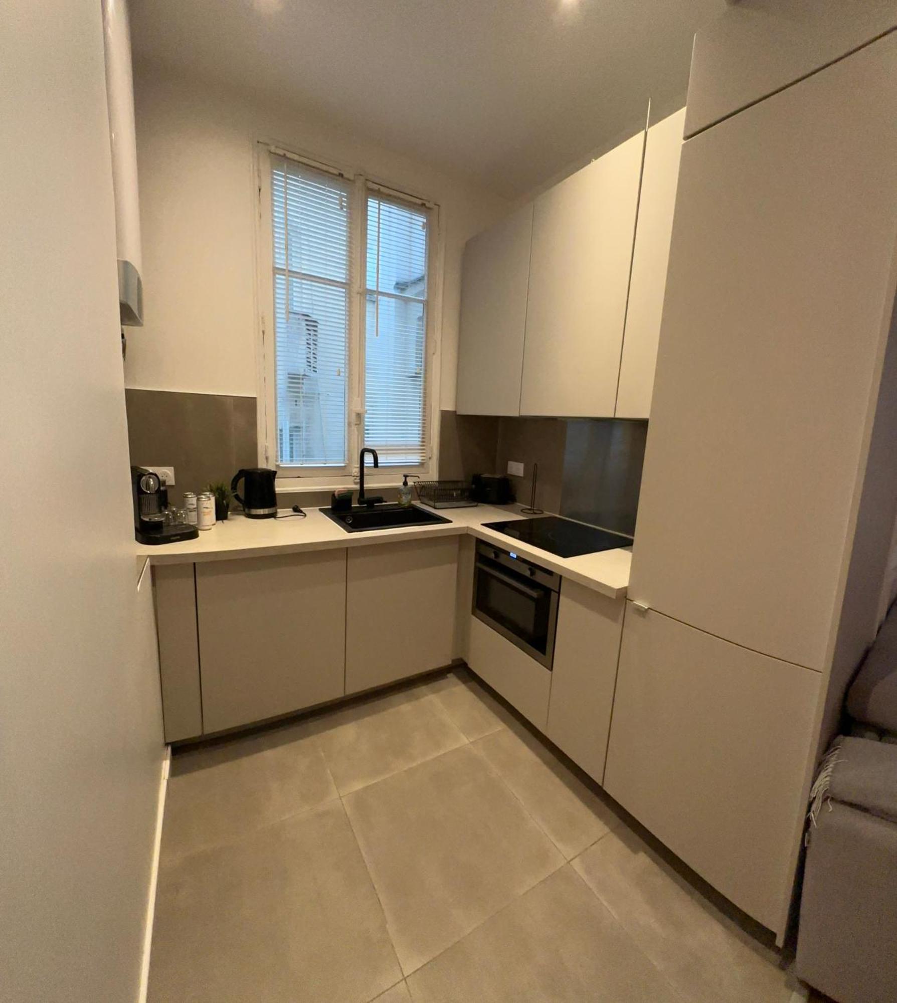 Prestige A Paris Luxe, Calme Et Proche Tour Eiffel Et Champs-Elysees Buitenkant foto